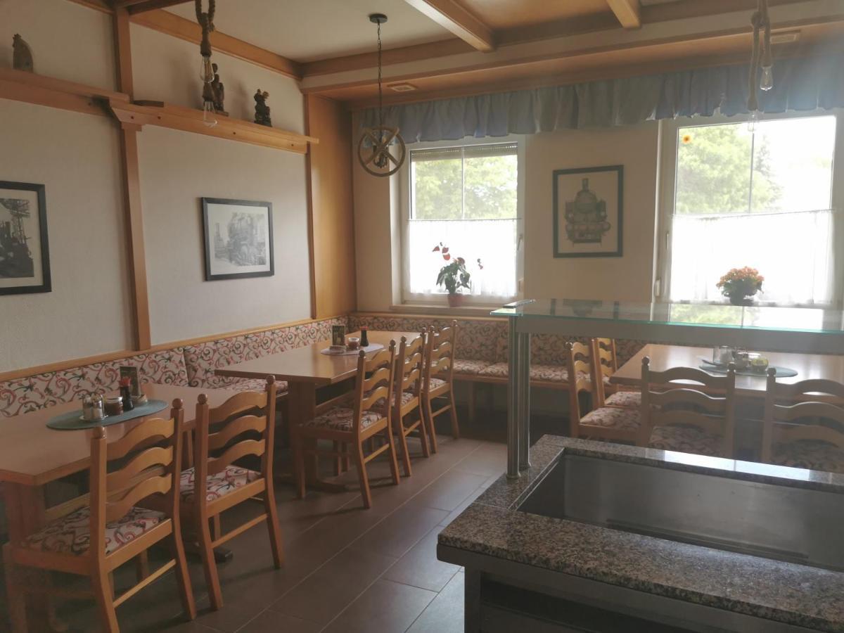 Hotel Lei'S Wok Neusiedl am See Esterno foto